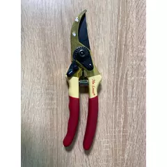 Секатор профессиональный 6806 MR.LOGO