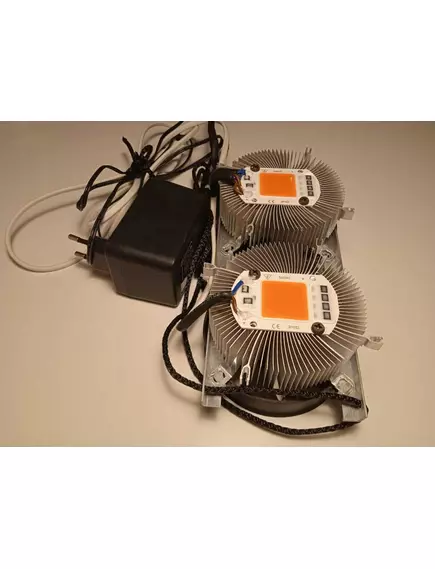 Светильник светодиодный полного спектра с активным охлаждением 100 W