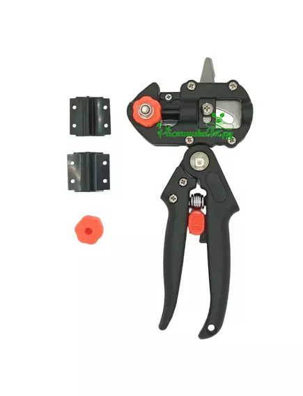 Секатор прививочный UN-8201 UNITRAUM с 2-мя дополнительными лезвиями и валиком в блистере